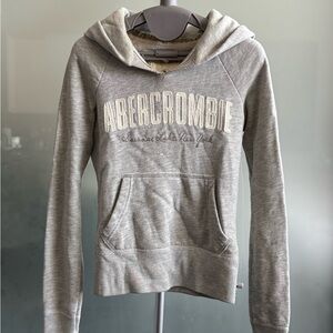 Abercrombie & Fitch Light Gray Women's Sweater